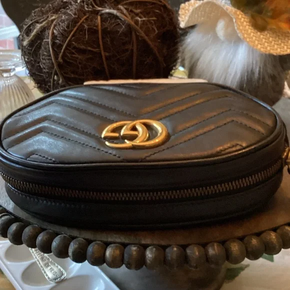 GUCCI GG Marmont Women's Belt Bag - Picture 4 of 11